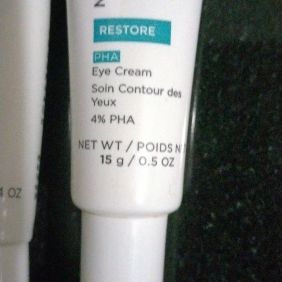 Neo Strata Restore pair - Picture 3 of 5